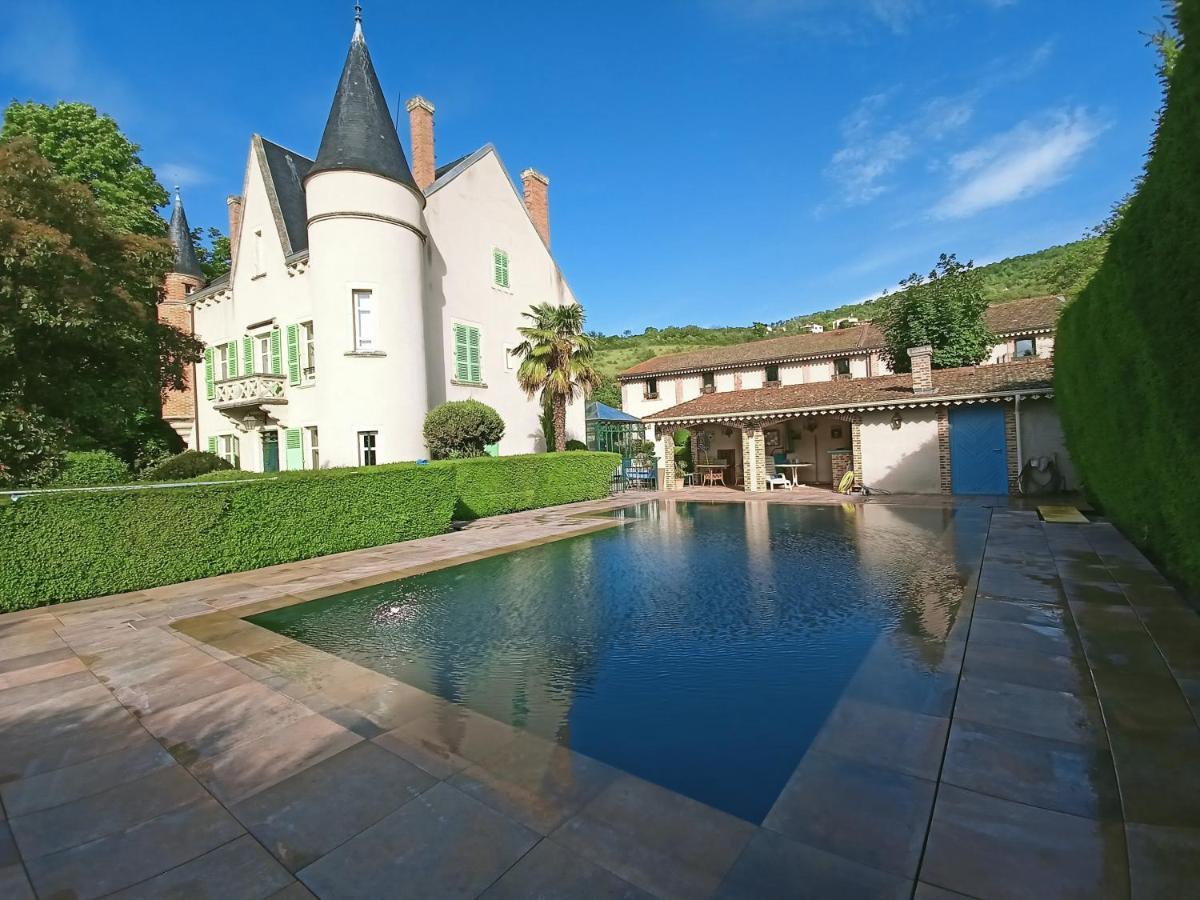 Au Fond De La Cour Bed & Breakfast Veyre-Monton ภายนอก รูปภาพ