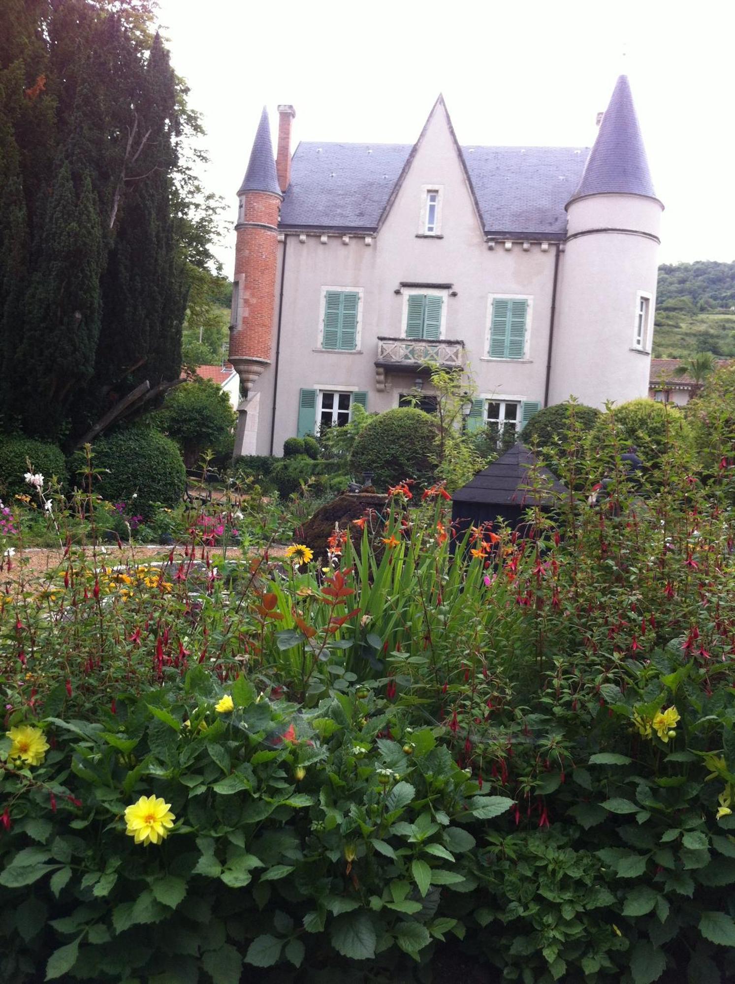 Au Fond De La Cour Bed & Breakfast Veyre-Monton ภายนอก รูปภาพ