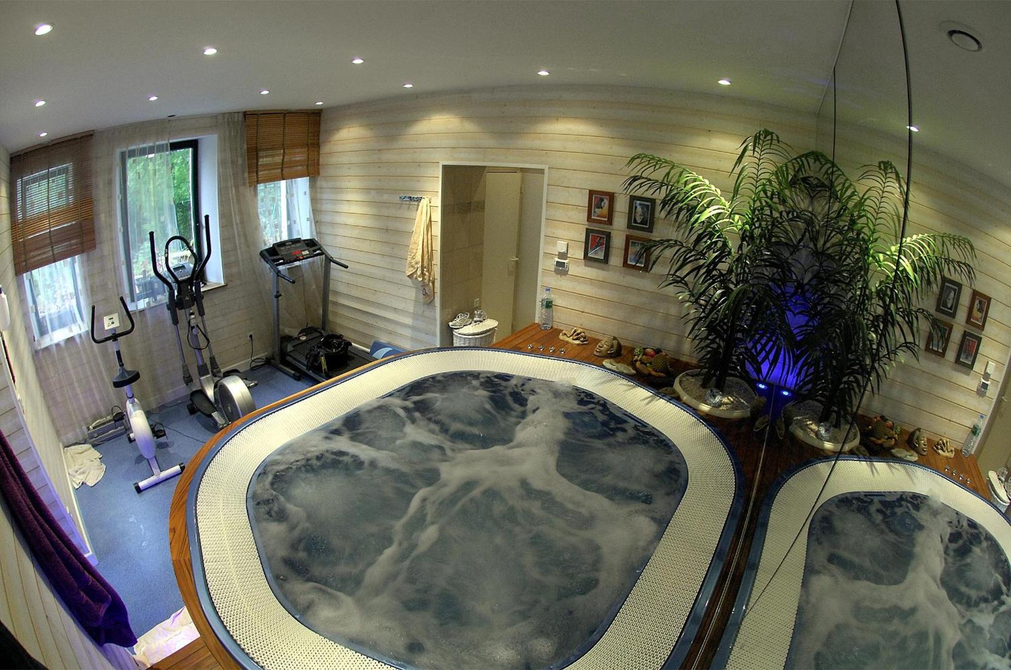 Au Fond De La Cour Bed & Breakfast Veyre-Monton ภายนอก รูปภาพ