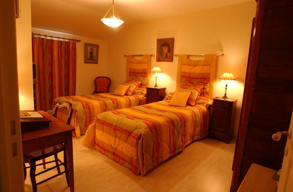 Au Fond De La Cour Bed & Breakfast Veyre-Monton ห้อง รูปภาพ