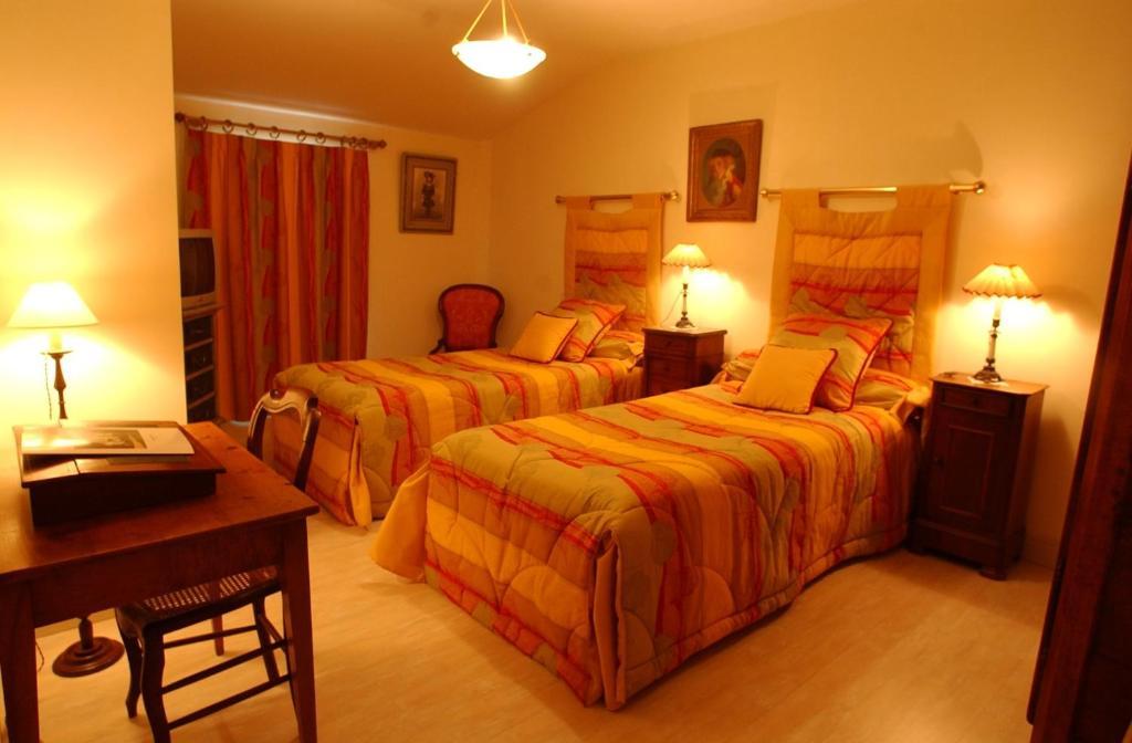 Au Fond De La Cour Bed & Breakfast Veyre-Monton ห้อง รูปภาพ